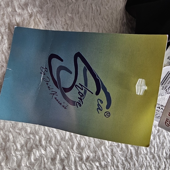 Swim Suit Top - Picture 4 of 4